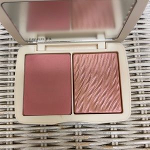 Cover FX blush duo in Mojave Mauve